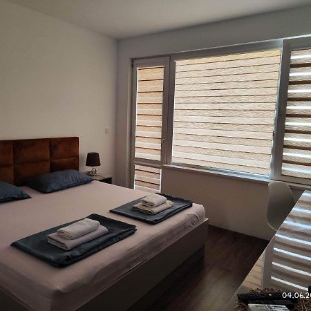 Dety'S Apartment Бургас Экстерьер фото