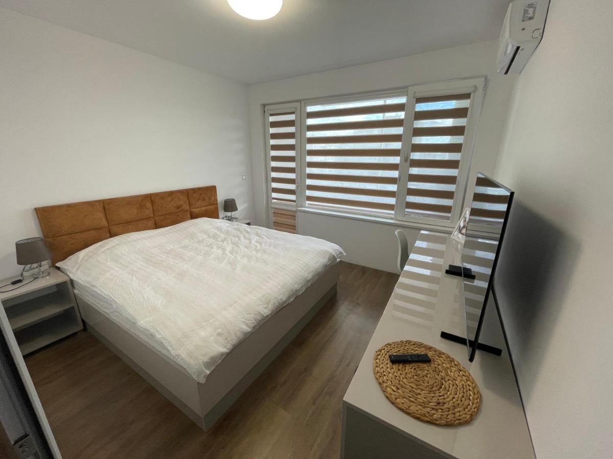Dety'S Apartment Бургас Экстерьер фото