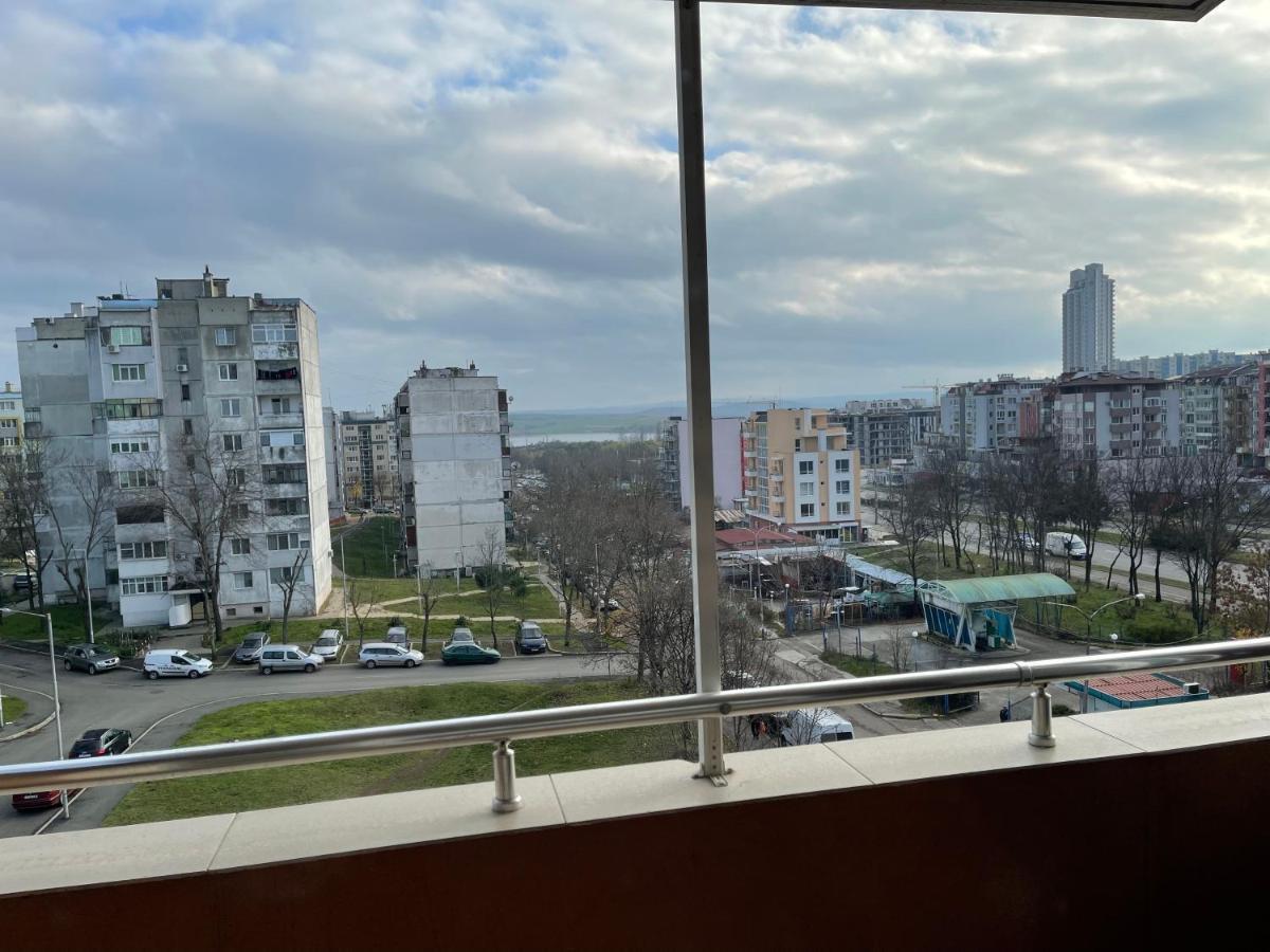 Dety'S Apartment Бургас Экстерьер фото