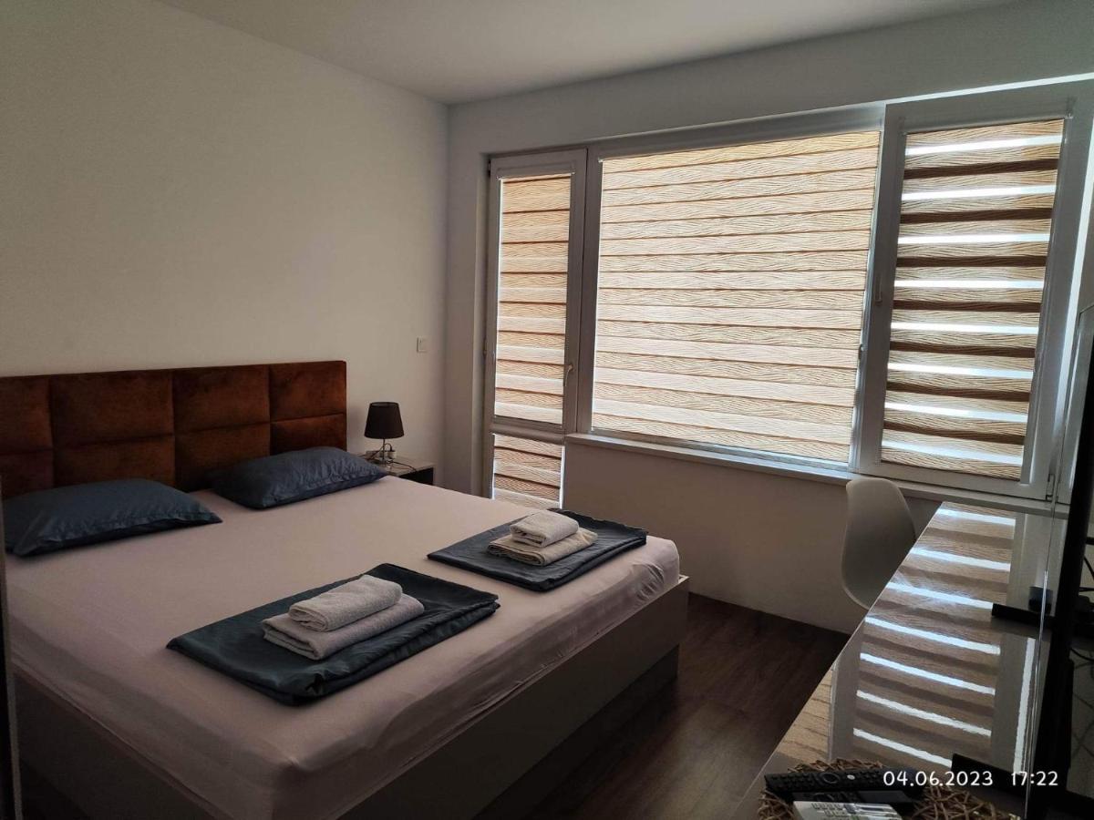 Dety'S Apartment Бургас Экстерьер фото